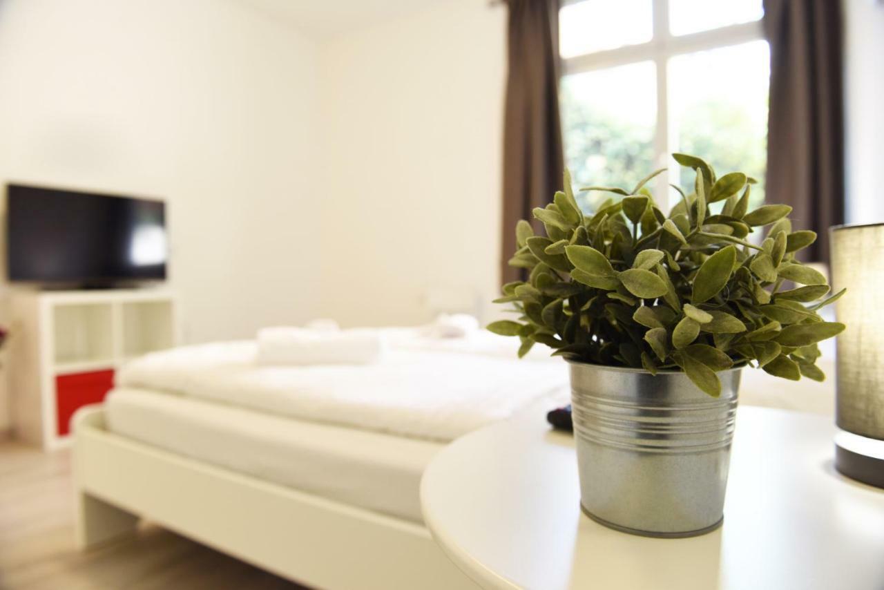 Mary'S Rooms & Apartments โบลซาโน ภายนอก รูปภาพ